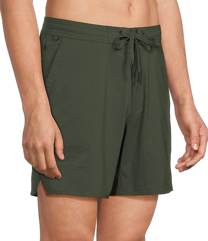 Rowm Trailwave Solid 7#double; Inseam Hybrid Swim Trunks