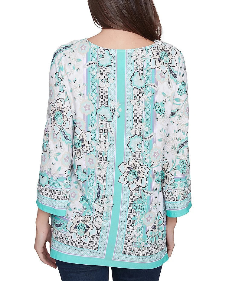 Ruby Rd. Crepe Knit Printed Lace Trim V-Neck 3/4 Sleeve Top