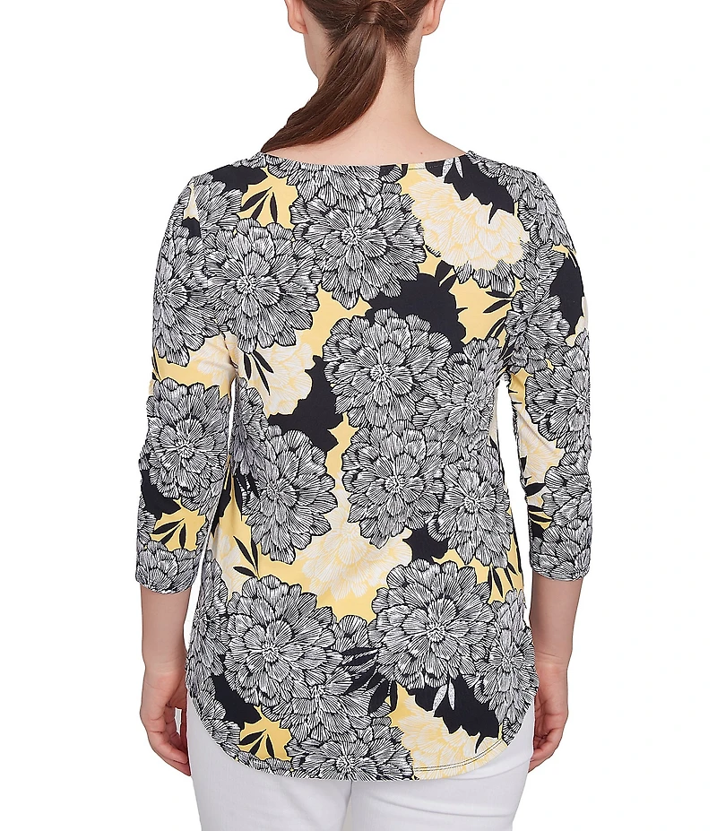 Ruby Rd. Petite Size Abstract Floral Dahlia Knit Crew Neck 3/4 Sleeve Top