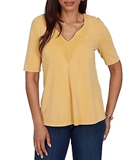 Ruby Rd. Petite Size Cotton Slub Jersey Knit V-Neck Short Sleeve Soutache Trim Top