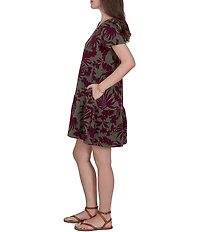 Ruby Rd. Petite Size Cotton Stretch Knit Tropical Foliage Print Scoop Neck Short Sleeve Tiered Dress