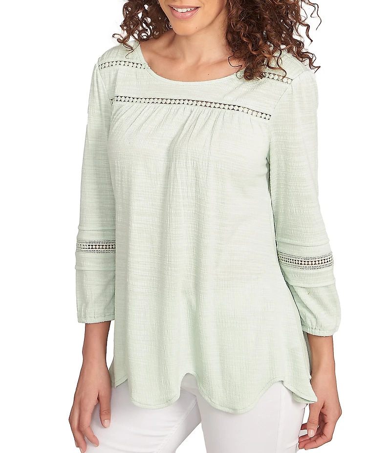 Ruby Rd. Petite Size Knit Scoop Neck 3/4 Bishop Sleeve Lace Trim Scallop Hem Top