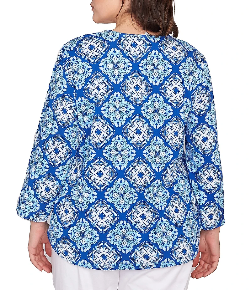 Ruby Rd. Plus Size Knit Printed Round Split V-Neck 3/4 Sleeve Top