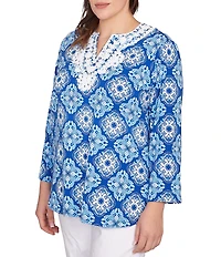 Ruby Rd. Plus Size Knit Printed Round Split V-Neck 3/4 Sleeve Top