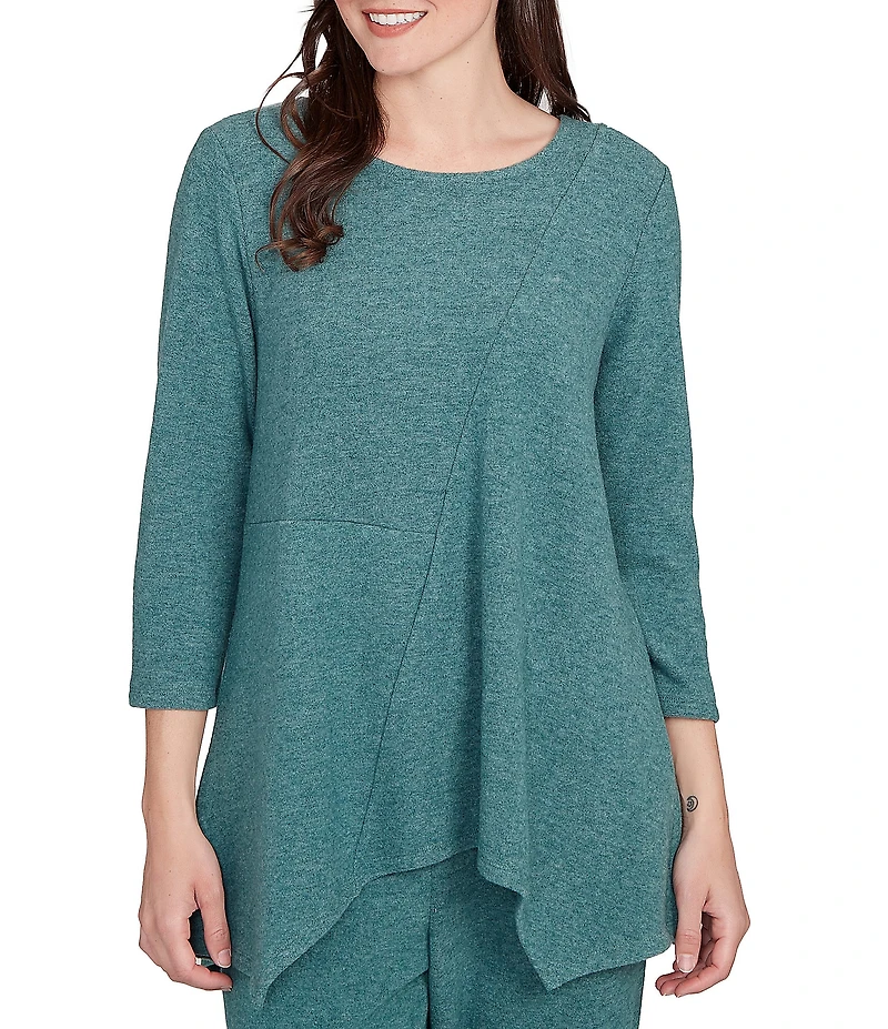 Ruby Rd. Scoop Neck 3/4 Sleeve Sharkbite Hem Knit Top