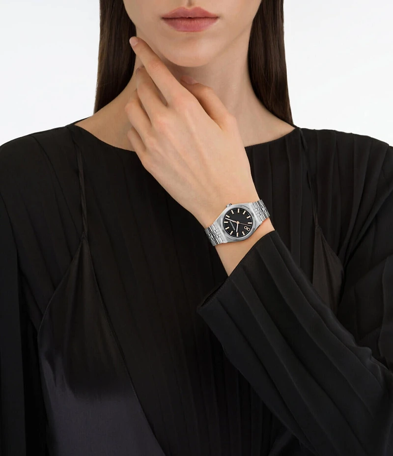 Salvatore Ferragamo Women's Vega New Quartz Analog Stainless Steel Bracelet Watch