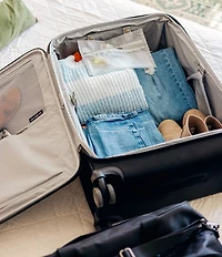 Samsonite Bantam 2.0 Collection 23#double; Expandable Carry-On Spinner Luggage