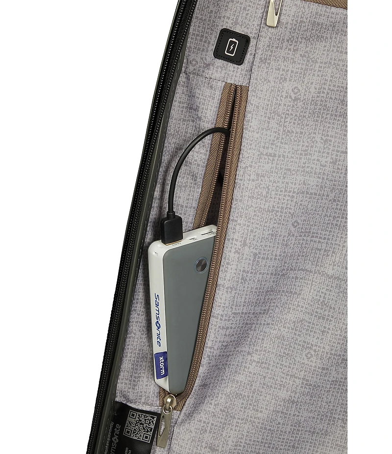 Samsonite C-Lite Hardside Collection 22#double; Carry-On Spinner Suitcase