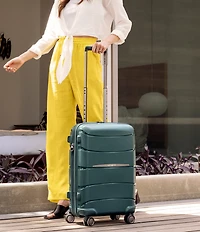 Samsonite Outline Pro 23#double; Carry-On Spinner Suitcase