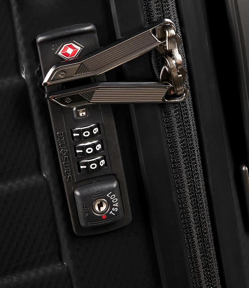 Samsonite Proxis Medium Spinner Suitcase