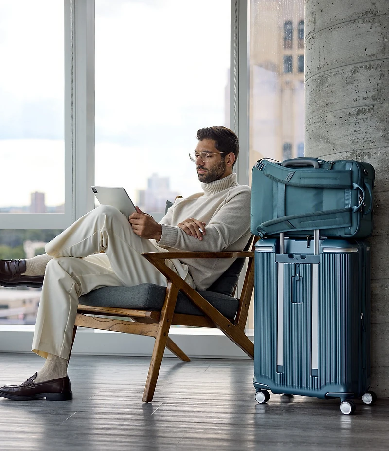 Samsonite Silhouette 18 Hardside Carry-On Spinner