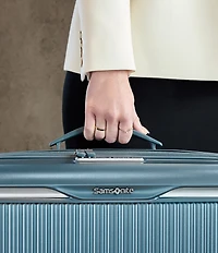 Samsonite Silhouette 18 Hardside Medium Spinner