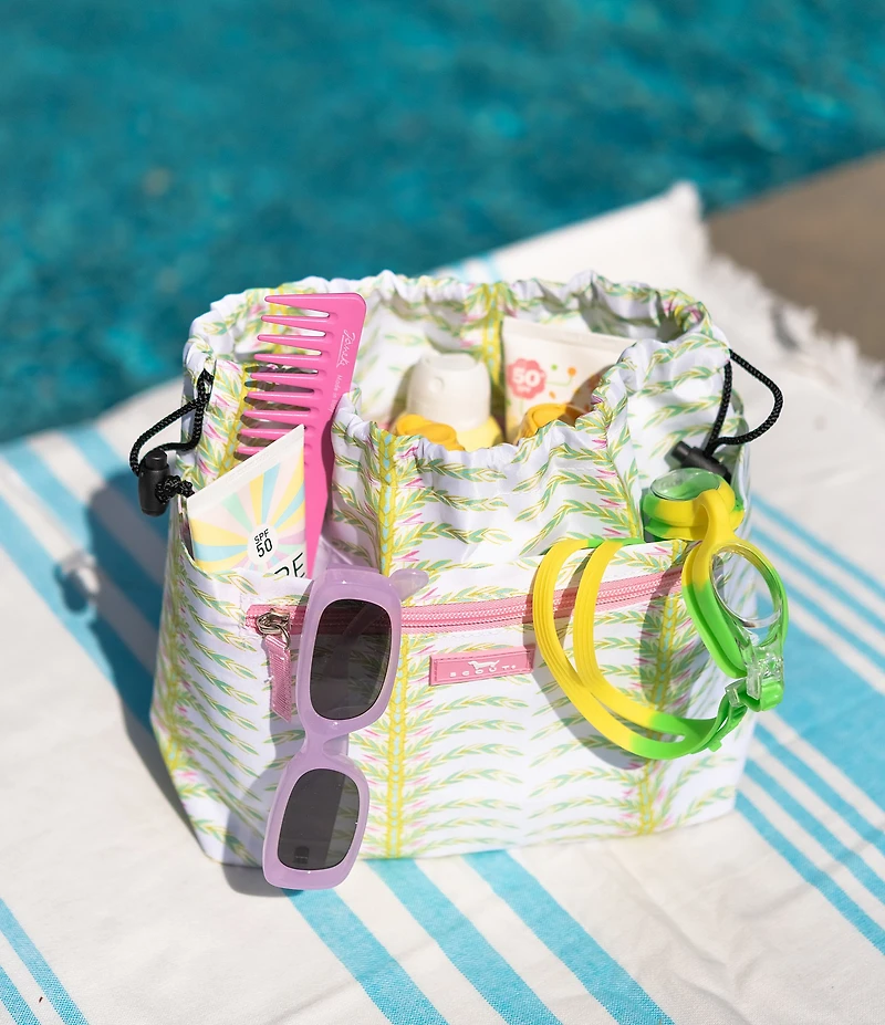 SCOUT Glam Squad Shake Your Palm Palms Makeup Bag
