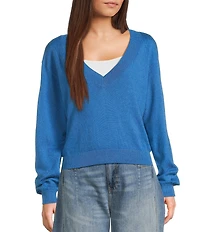 Signature 8 V-Neck Long Sleeve Sweater