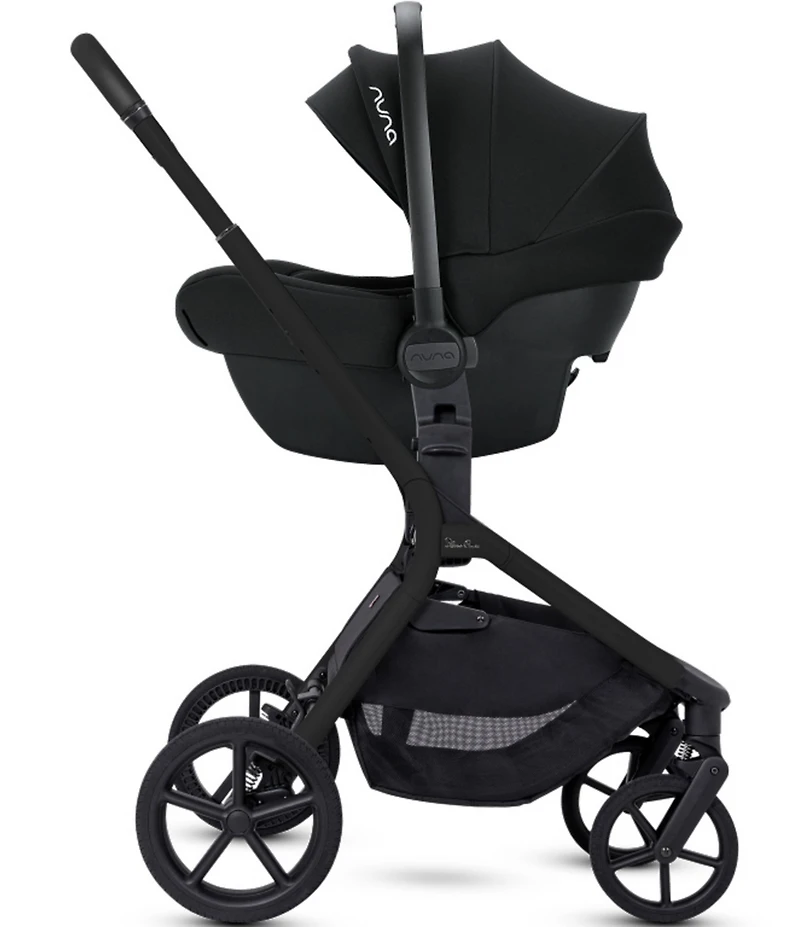 Silver Cross Breez Mid-Size Compact Folding Stroller