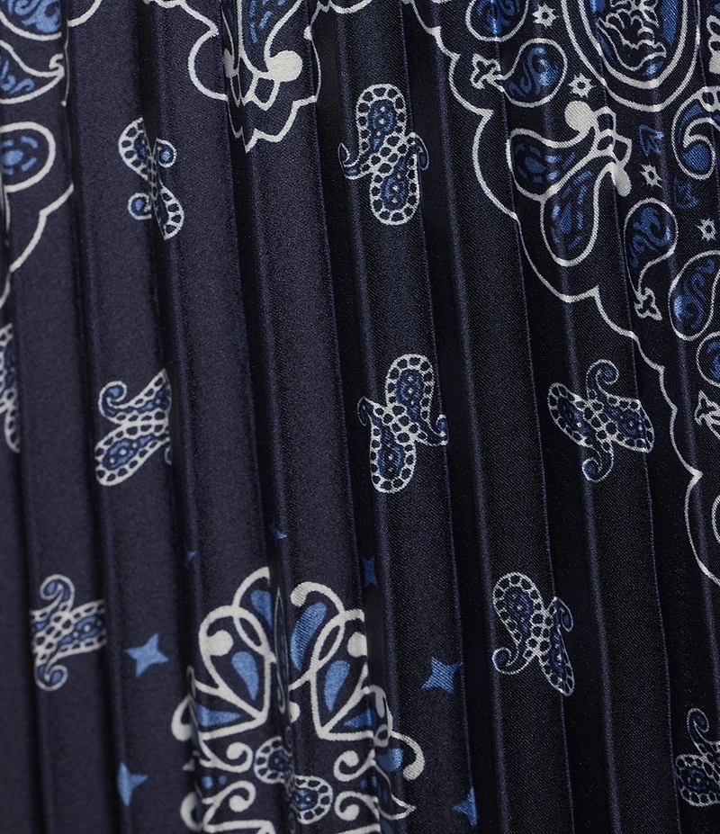 Skies Are Blue Bandana Print V-Neck Sleeveless Pleated Maxi Dress