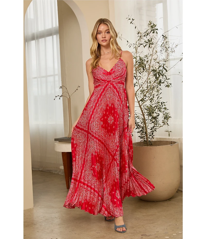 Skies Are Blue Bandana Print V-Neck Sleeveless Pleated Maxi Dress