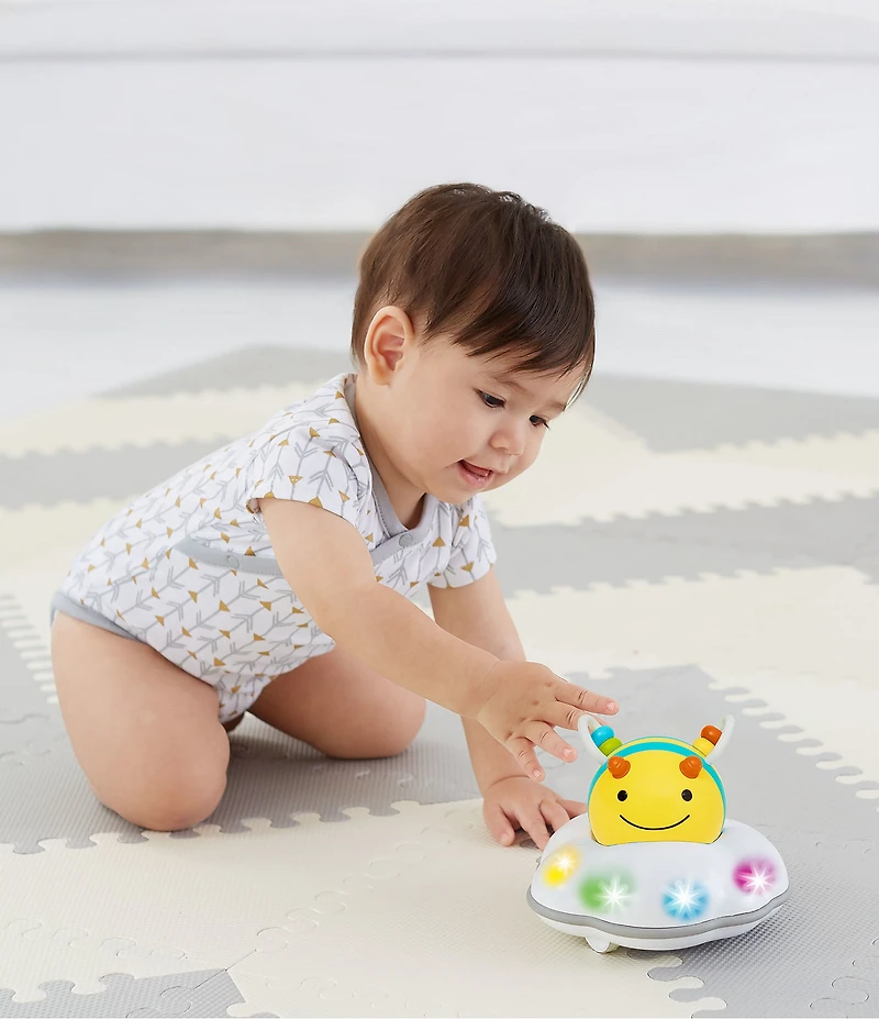 Skip Hop Musical Bee Crawl Toy