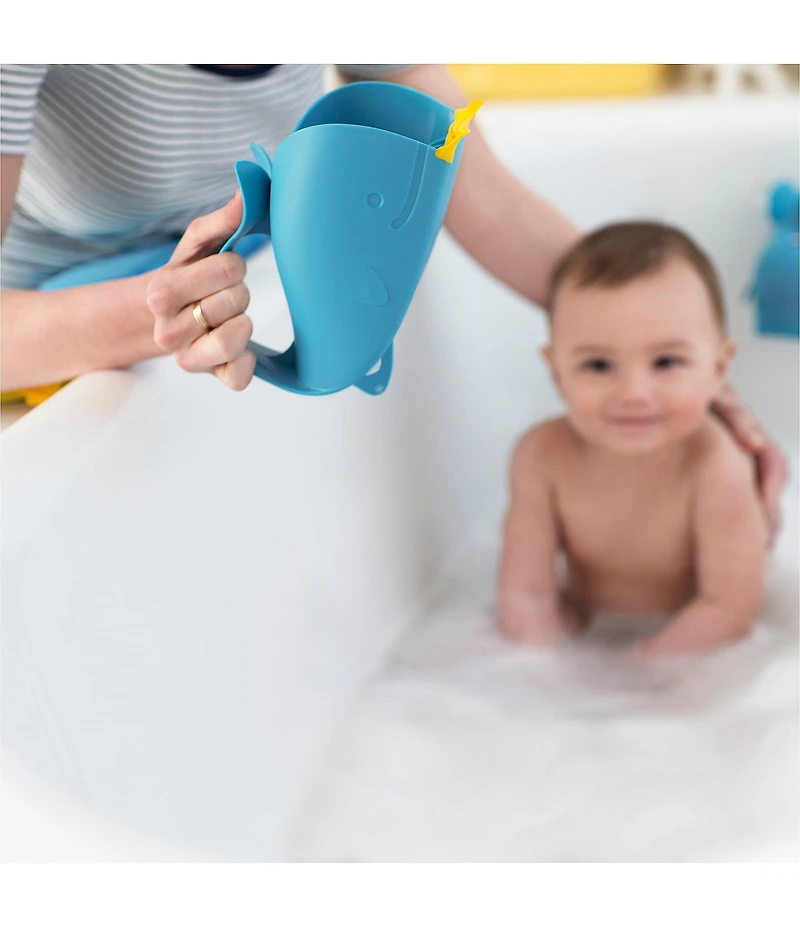 Skip Hop Moby Whale Waterfall Bathtub Rinser