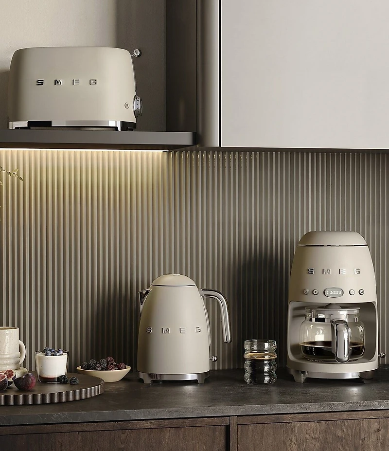 Smeg 50's Retro Matte 2-Slice Toaster