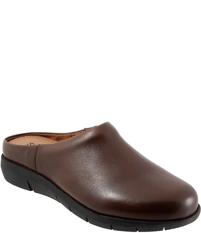 SoftWalk Andria Leather Clogs