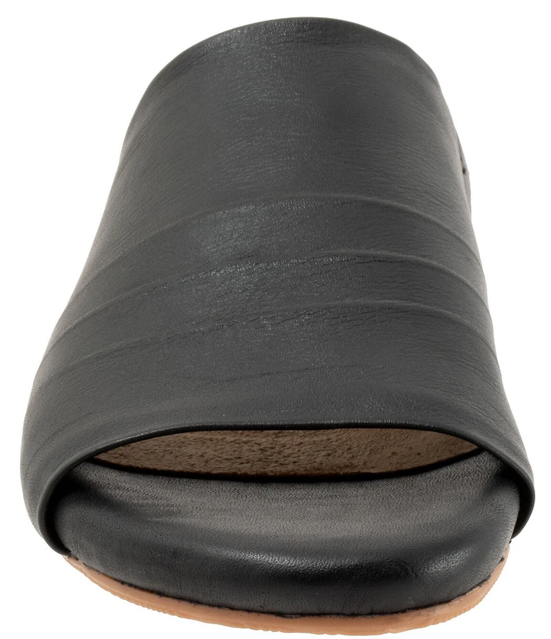 SoftWalk Camano 2.0 Leather Slide Sandals