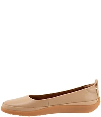 SoftWalk Disa Leather Slip On Flats
