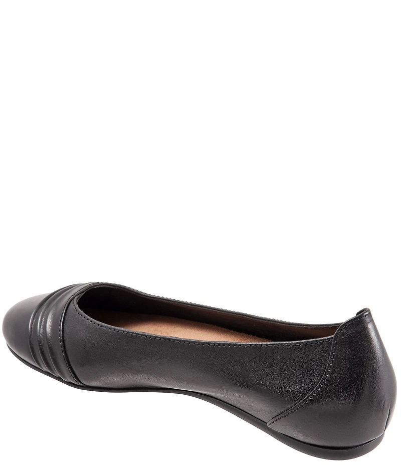 SoftWalk Safi Ruched Leather Flats