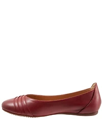 SoftWalk Safi Leather Ruched Flats