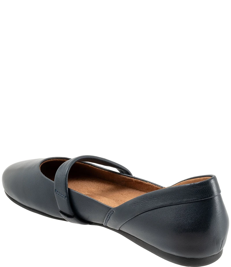SoftWalk Samara Leather Flats