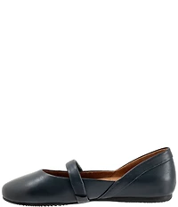 SoftWalk Samara Leather Flats