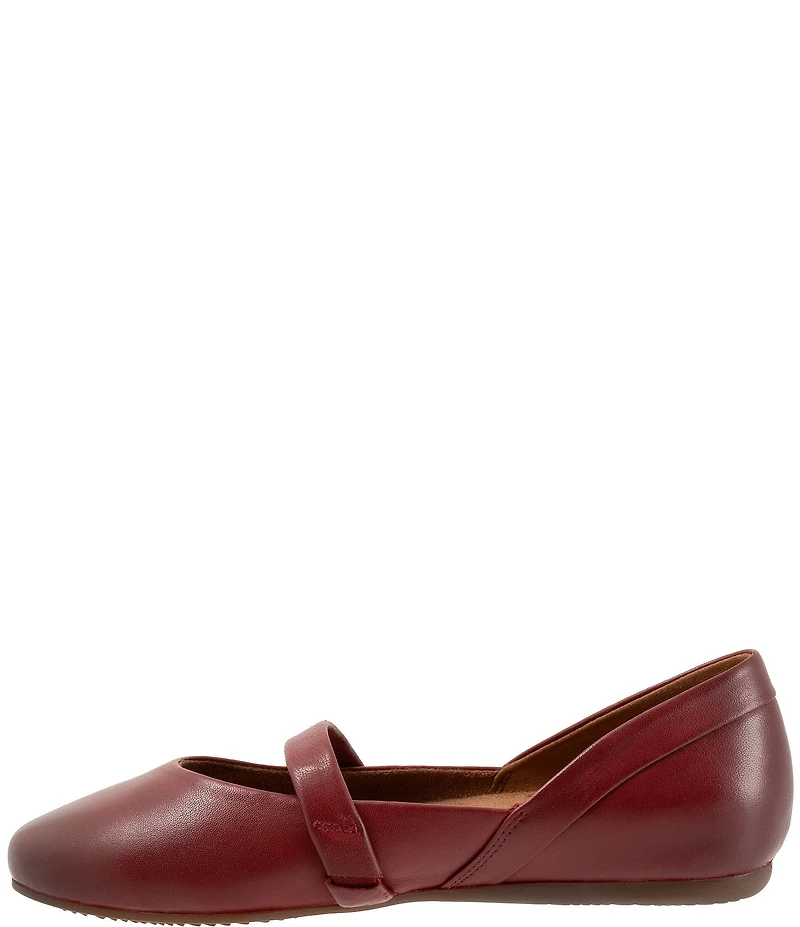 SoftWalk Samara Leather Flats