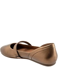 SoftWalk Samara Leather Flats