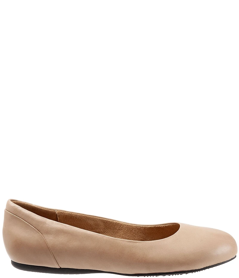 SoftWalk Sonoma Leather Ballet Flats