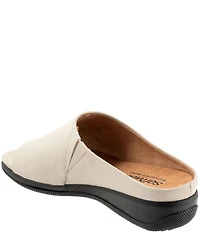SoftWalk Turner Leather Slide Sandals