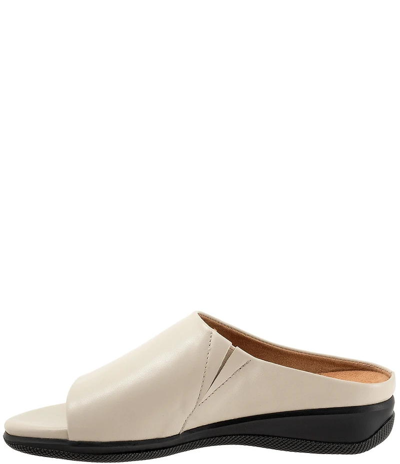 SoftWalk Turner Leather Slide Sandals