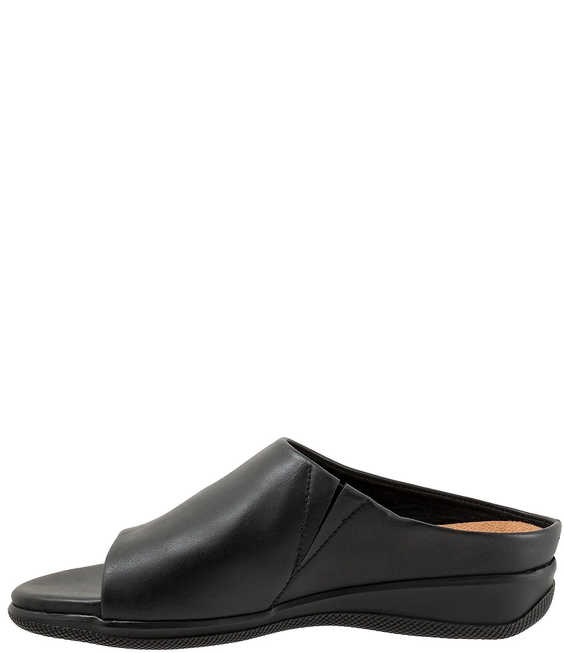 SoftWalk Turner Leather Slide Sandals