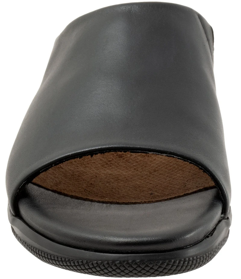 SoftWalk Turner Leather Slide Sandals