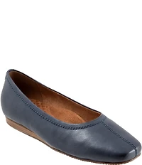 SoftWalk Vera Cruz Pearlized Leather Wedge Pumps