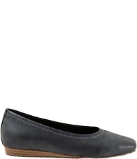 SoftWalk Vera Cruz Pearlized Leather Wedge Pumps