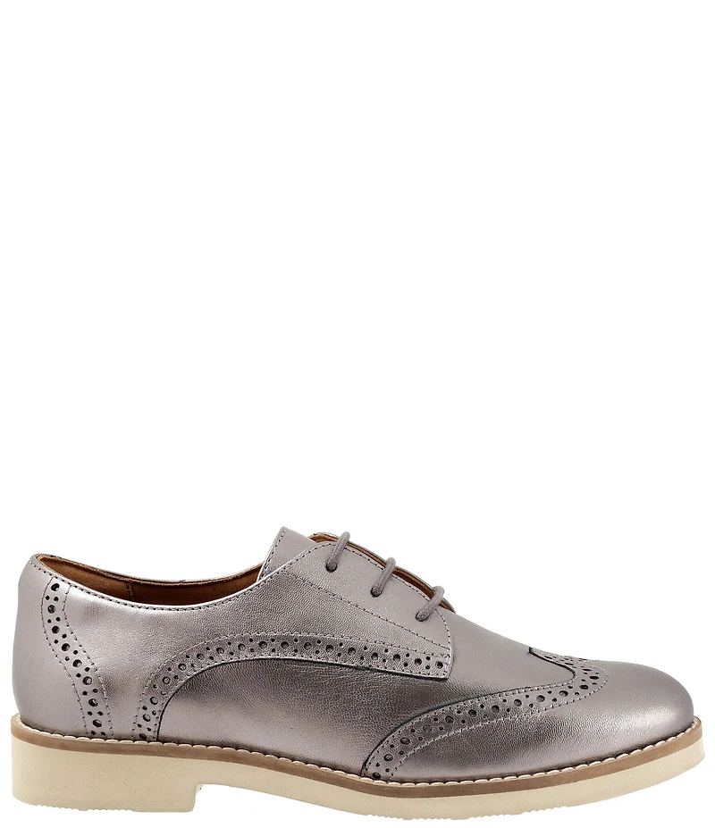 SoftWalk Women's Willet Leather Brogue Detail Oxfords