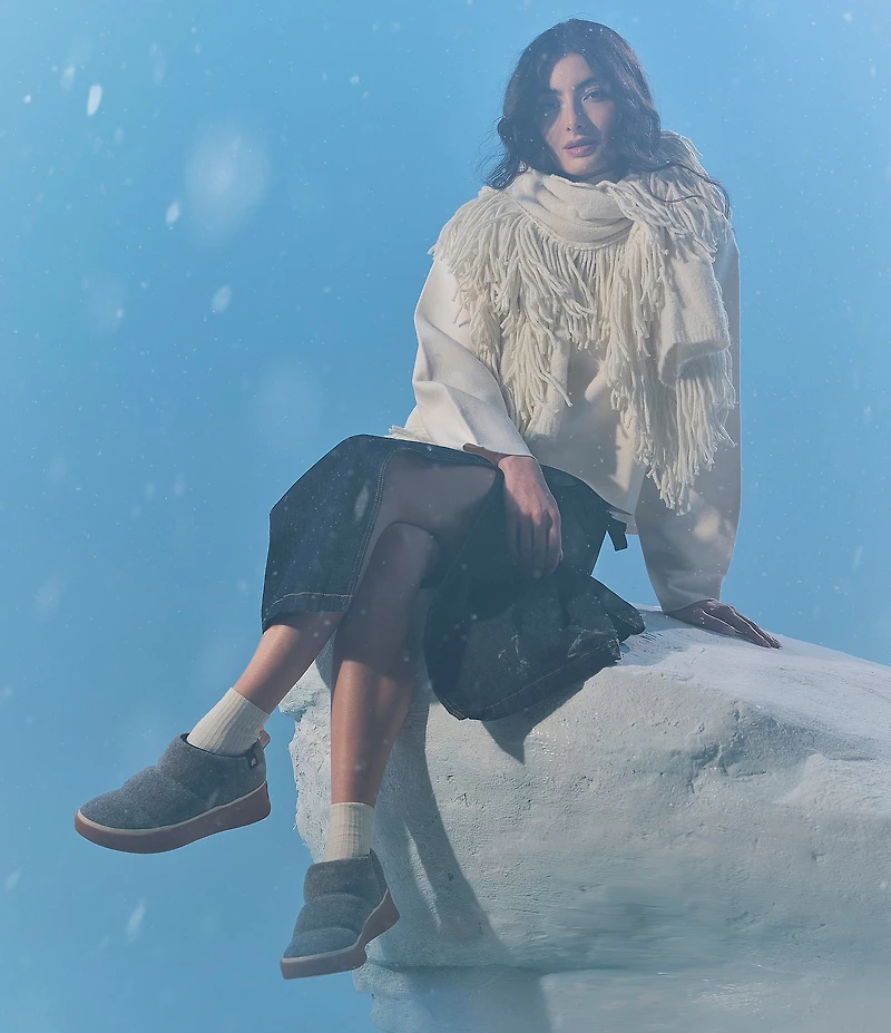 Sorel Women's Out N About IV Mini Puffy Felt Booties