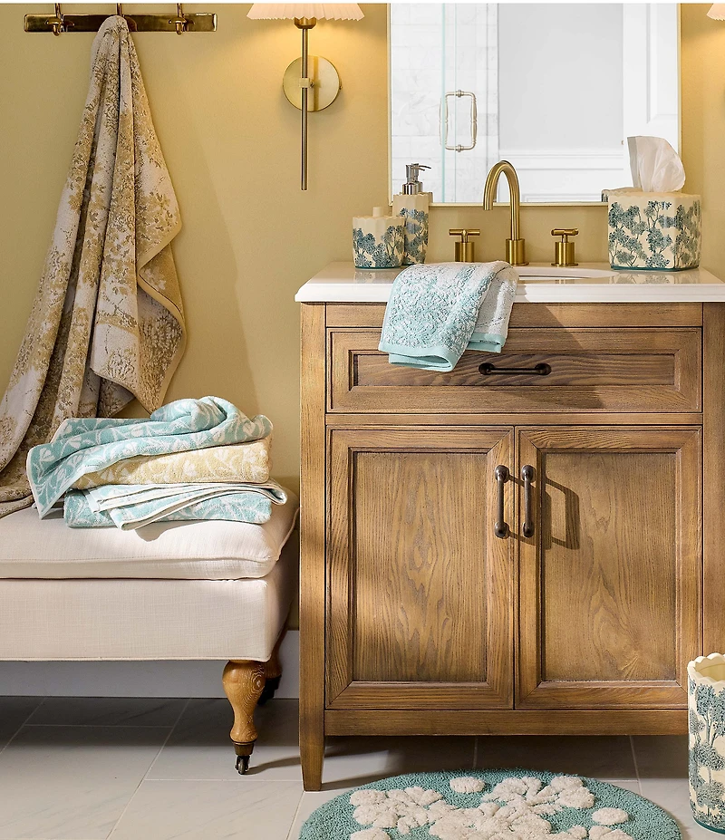 Southern Living Willa Colleciton Jacquard Woven Vine Print Pattern Bath Towels
