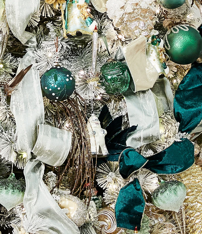 Southern Living Evergreen Collection Yeti Glass Ornament