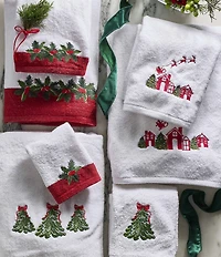 Southern Living Holiday Collection Embroidered Christmas Tree Bath Towels