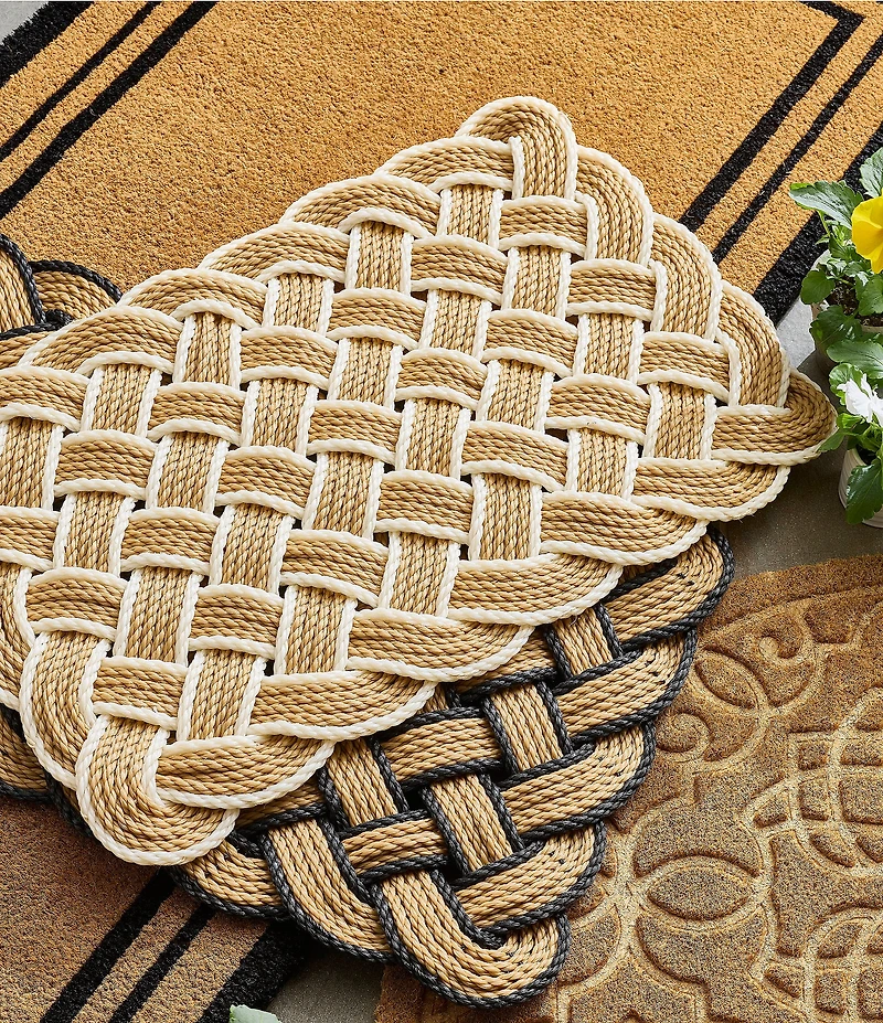 Southern Living Lover's Knot Braided Rope Doormat