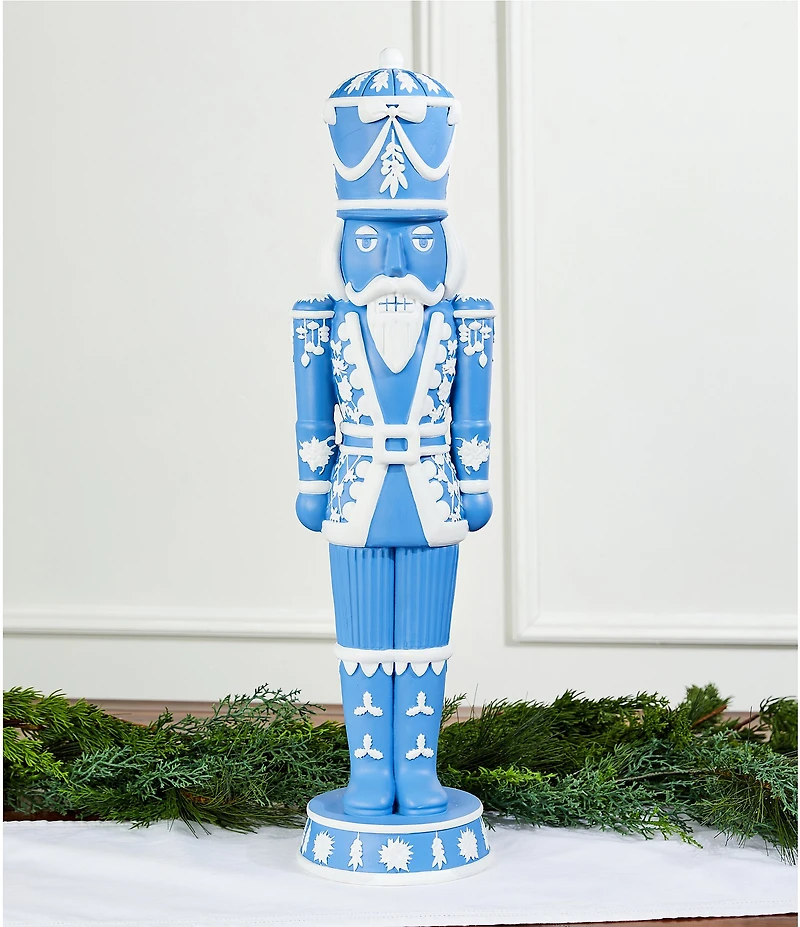 Southern Living Meet Me Under The Mistletoe Collection Resin Nutcracker