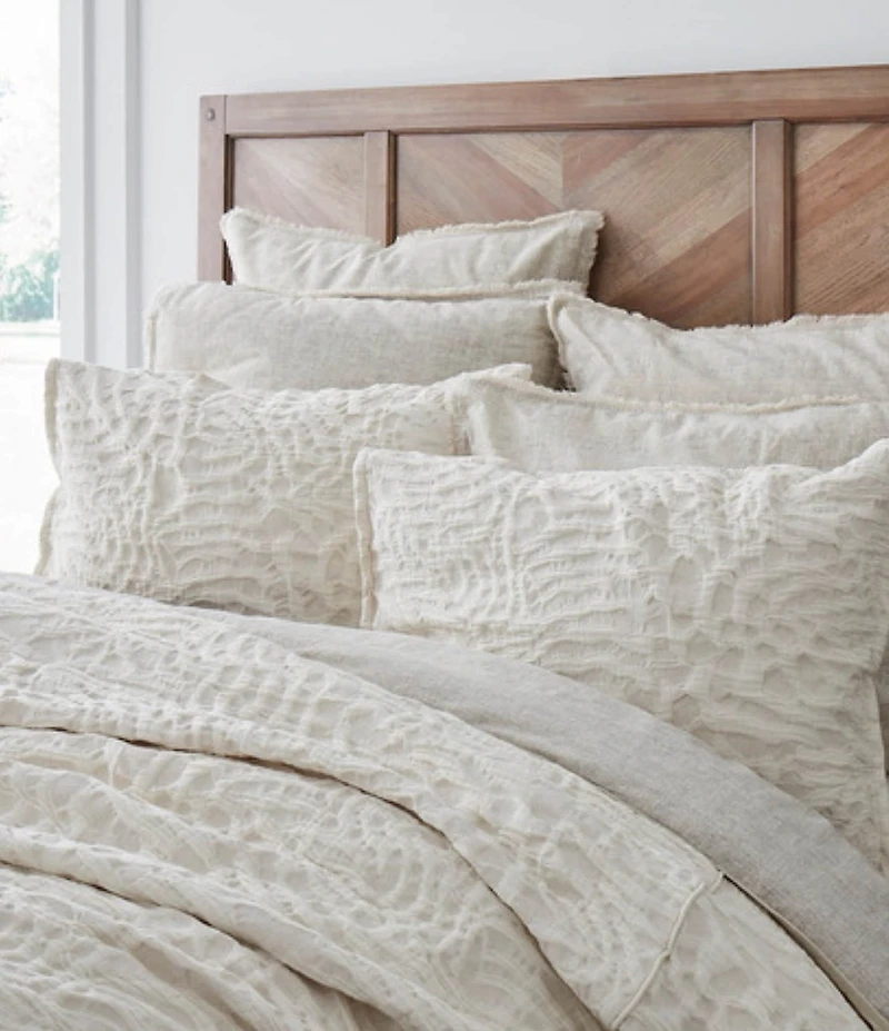 Southern Living Simplicity Collection Arie Crinkle Jacquard Comforter