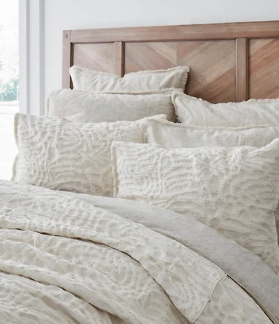 Southern Living Simplicity Collection Arie Crinkle Jacquard Comforter