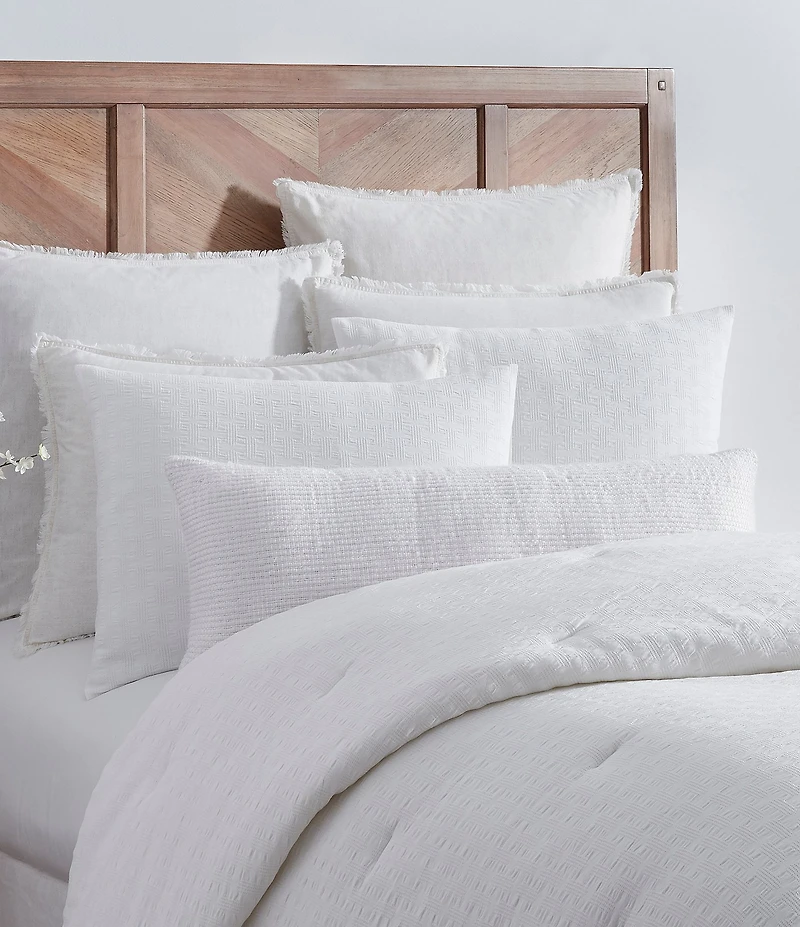 Southern Living Simplicity Collection Clayton Comforter